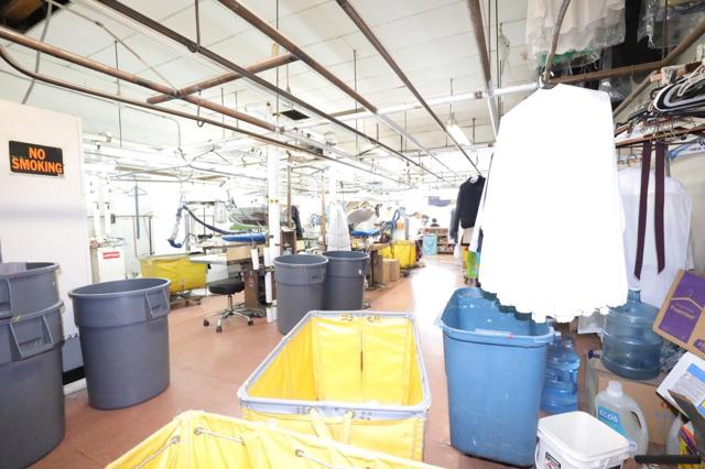 2114 2114 Senter Road, San Jose CA: https://media.crmls.org/mediaz/524780b8-47ed-4223-9695-8de597a02f59.jpg