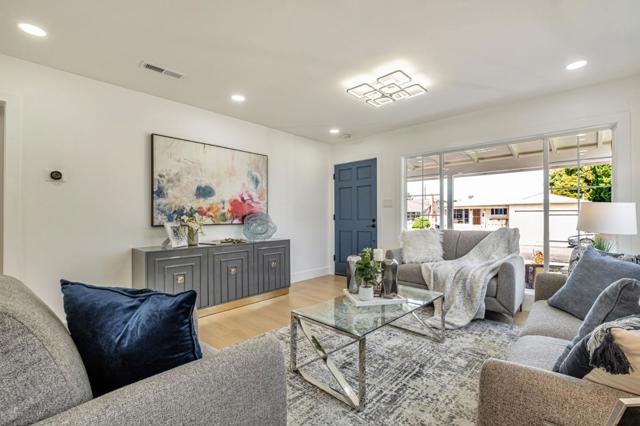 4626 Alhambra Drive, Fremont CA: https://media.crmls.org/mediaz/5249488f-4152-49e8-96ef-a289d7ea1737.jpg