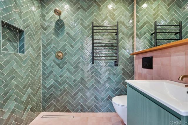 Detail Gallery Image 21 of 34 For 4904 7th Ave, Los Angeles,  CA 90043 - 3 Beds | 2 Baths