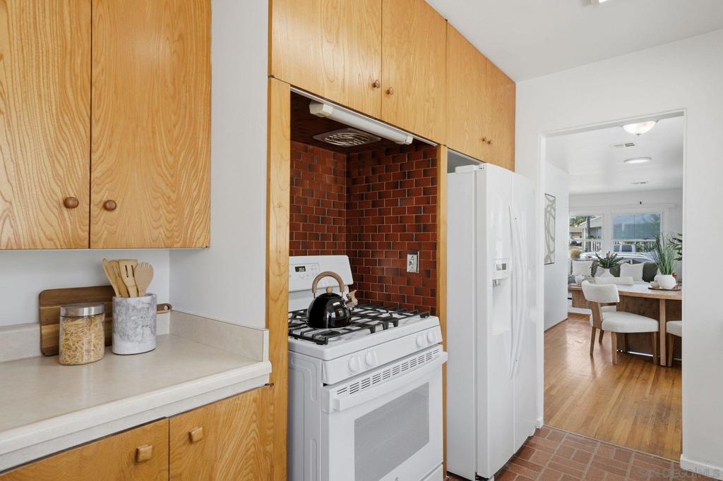 4077 Myrtle - photo 9