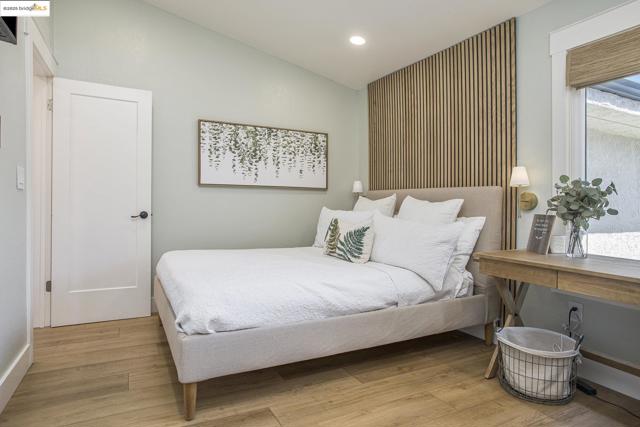 1550 Trawler St, Discovery Bay CA: https://media.crmls.org/mediaz/524a95ed-d4d6-4636-b1a5-9f62251603e1.jpg