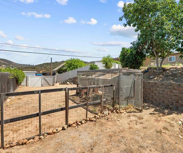 8080 Poplin Dr, Santee CA: https://media.crmls.org/mediaz/524dcf89-66ce-48bd-822f-e3ac6e9c09b8.jpg
