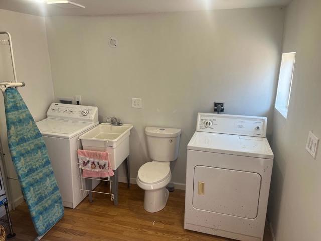 105 Palm Avenue, Watsonville CA: https://media.crmls.org/mediaz/524e3f01-4be1-4a52-a0b2-c151ad20eb26.jpg