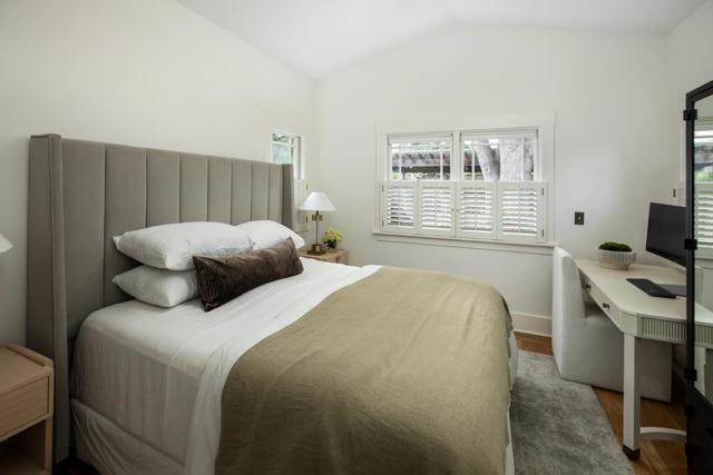 262 Oconnor Street, Menlo Park CA: https://media.crmls.org/mediaz/524e9f8a-132f-43a6-9fb1-1d24051f2ef3.jpg