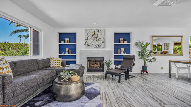 14 Gary Circle, Palm Springs CA: https://media.crmls.org/mediaz/524fbd20-8976-407c-bbe7-3113275217e7.jpg
