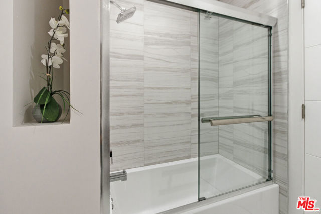 6707 N Sepulveda Boulevard, Van Nuys CA: https://media.crmls.org/mediaz/52500bc3-c3a1-424e-8a1a-6483a6620bd3.jpg