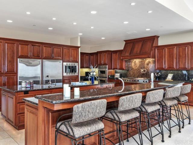 6095 Lake Vista Drive, Bonsall CA: https://media.crmls.org/mediaz/52504647-b60a-4e8f-97dc-0e5fafcbb323.jpg