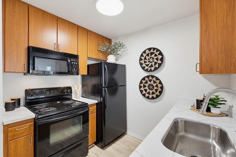 1435 India St - photo 5