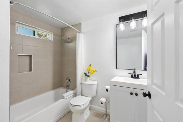 Image 41 of 48 For 5590 Shasta Ln
