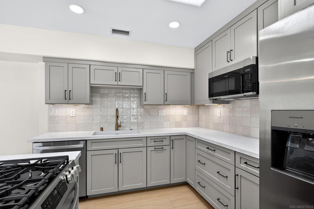 381 Bonair - photo 4