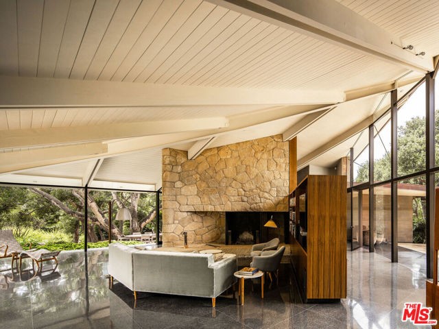 650 San Ysidro Road, Santa Barbara CA: https://media.crmls.org/mediaz/52513dee-a9c8-4d4b-afae-7b41d064c52d.jpg