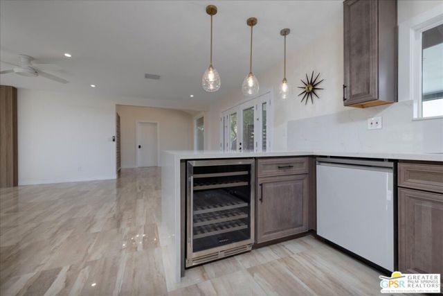 372 E Molino Road, Palm Springs CA: https://media.crmls.org/mediaz/52514805-def5-4718-ab43-ec54f25532e2.jpg