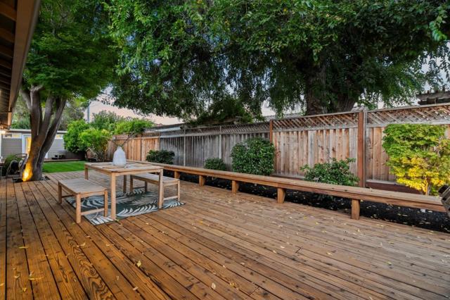 18709 Metler Court, Saratoga CA: https://media.crmls.org/mediaz/5252ebe4-6db7-42d8-8dfd-2fd2d38a19a5.jpg