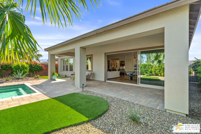 50660 Havasu Falls Drive, Indio CA: https://media.crmls.org/mediaz/52535b2d-193b-488f-8f7e-4a8bc04e638a.jpg