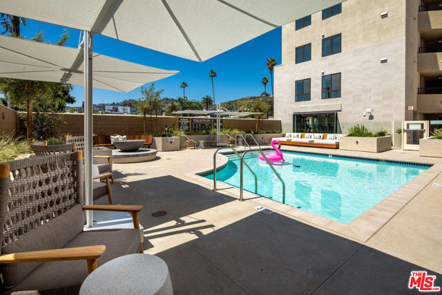 7566 W Sunset Boulevard, Los Angeles CA: https://media.crmls.org/mediaz/5253969d-7866-4a26-a8ff-d89c9b5680aa.jpg