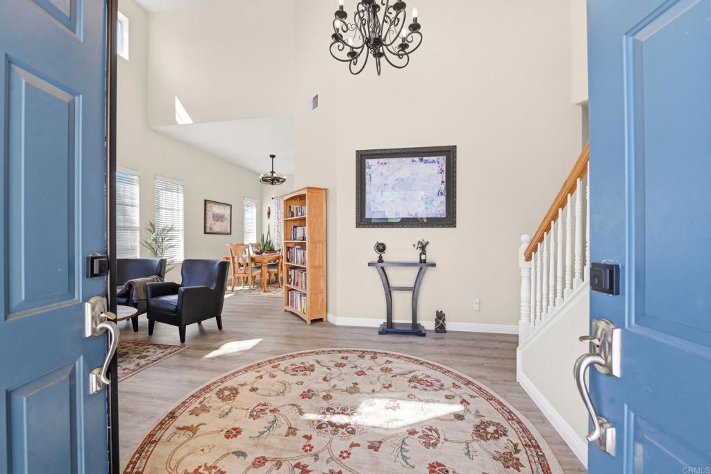 582 Chesterfield Circle - photo 3