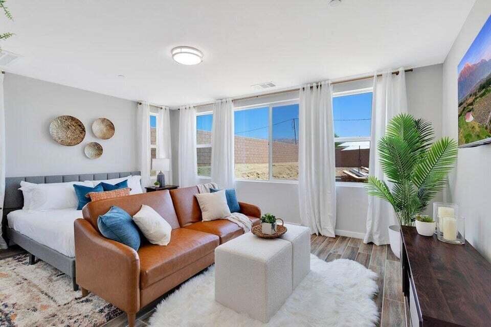 https://media.crmls.org/mediaz/525443df-4842-4838-9d72-80248f3eeecb.jpg?preset=X-Large
