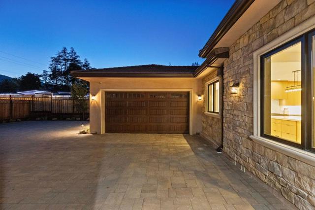 18061 Saratoga Los Gatos Road, Monte Sereno CA: https://media.crmls.org/mediaz/5254bda3-84f5-445a-b60a-03fc14c2b409.jpg