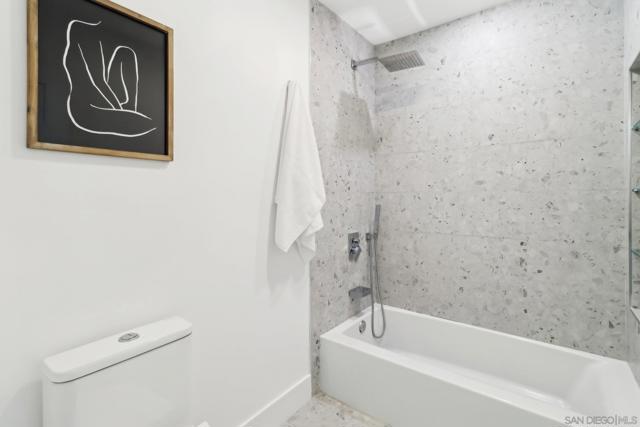 7117 Obelisco Cir, Carlsbad CA: https://media.crmls.org/mediaz/5254f958-ed97-4972-ada7-6826634b40a6.jpg