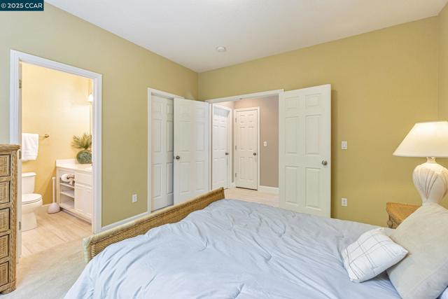 1039 Rolling Woods Way, Concord CA: https://media.crmls.org/mediaz/5255e1e6-d517-411f-9615-e576b83b1cc5.jpg