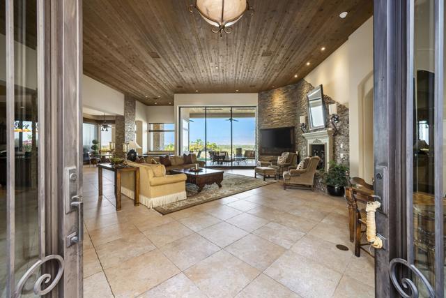 9 Nebulae Way, Rancho Mirage CA: https://media.crmls.org/mediaz/52560b44-d70d-4018-aef4-68f0efe04668.jpg