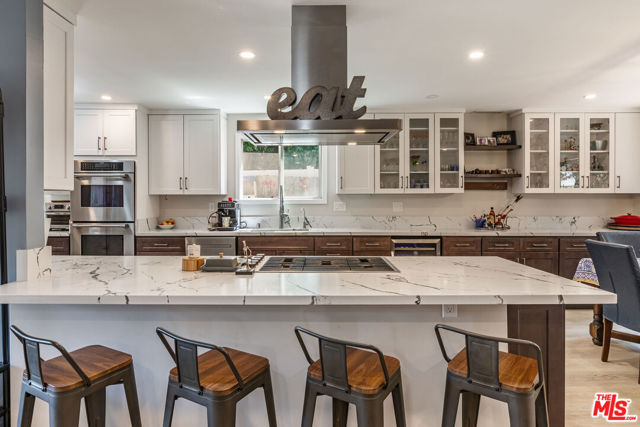 6941 Scarborough Peak Drive, West Hills CA: https://media.crmls.org/mediaz/52562e74-88fc-4e2d-82bd-0c64af1659f4.jpg