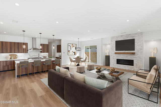 361 Toyon Court, Thousand Oaks CA: https://media.crmls.org/mediaz/52563eda-30ac-4ae7-a007-8e496f03b476.jpg