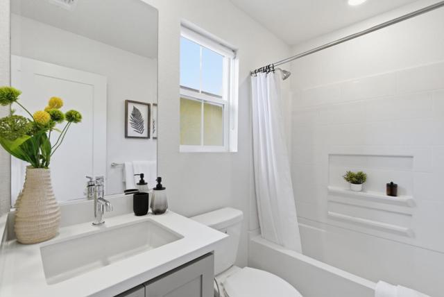 9065 Tallship Way, Newark CA: https://media.crmls.org/mediaz/52594fef-9932-4a1d-b42f-1eb0efff0dbd.jpg