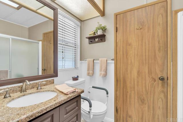 18218 Paradise Mountain, Valley Center, California 92082, 2 Bedrooms Bedrooms, ,2 BathroomsBathrooms,Residential,For Sale,Paradise Mountain,PTP2403559