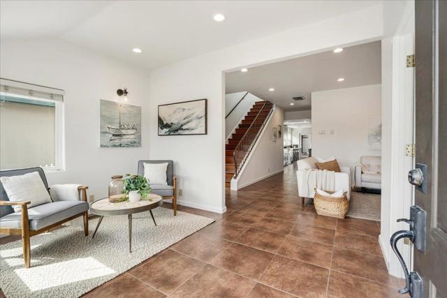 22011 E Cliff Drive, Santa Cruz CA: https://media.crmls.org/mediaz/525b9bc2-6a81-41d6-b137-6db68684bf49.jpg