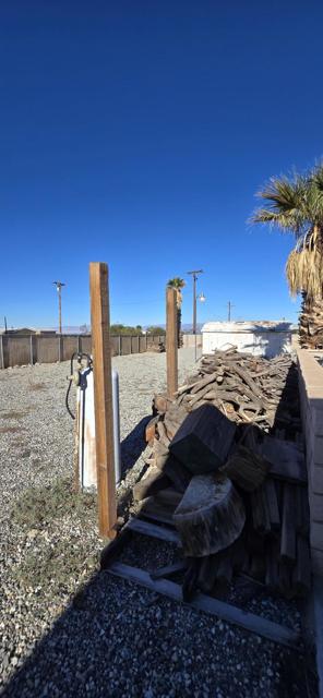 2577 Sorrel Avenue, Thermal CA: https://media.crmls.org/mediaz/525bbf22-d63e-43ec-a362-d3c2f9a979ab.jpg