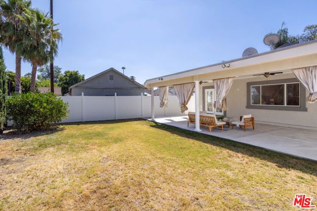 15065 Vose Street, Van Nuys CA: https://media.crmls.org/mediaz/525c5382-dcd9-4486-8006-94945ac8089e.jpg