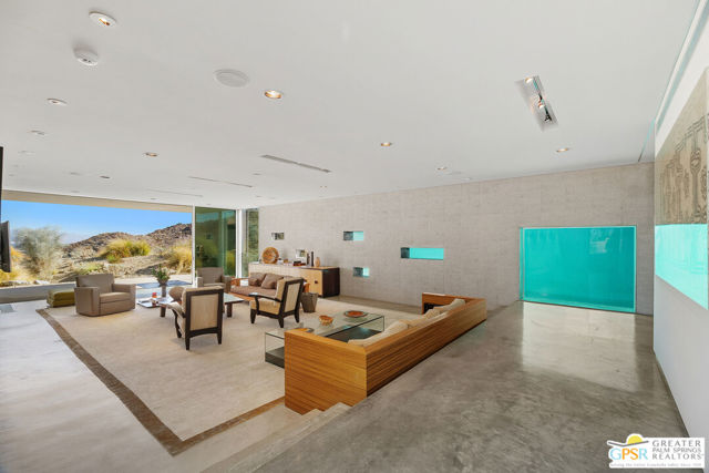 Image 22 of 75 For 27 Grande View Court