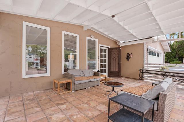 1093 Rancho Santa Fe Rd., Encinitas CA: https://media.crmls.org/mediaz/525cd065-f81f-4158-81a2-512377a17dac.jpg