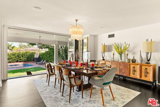 2324 N Vermont Avenue, Los Angeles CA: https://media.crmls.org/mediaz/525dab0d-4d1b-41fd-ad05-2a444ec6262f.jpg