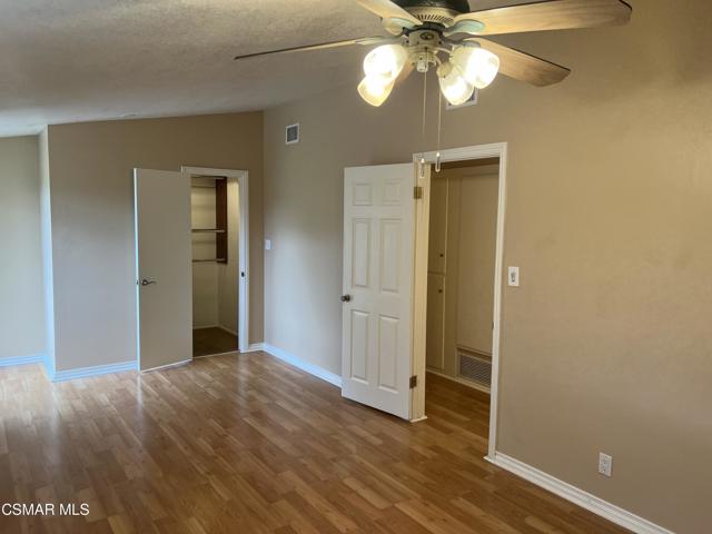 731 Tudor Circle, Thousand Oaks CA: https://media.crmls.org/mediaz/525e965a-0eb3-425e-8376-71f86706847e.jpg