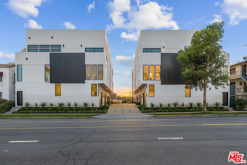 2600 N Glassell Street