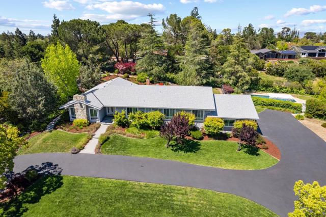 18561 Arbolado Way, Saratoga CA: https://media.crmls.org/mediaz/525ee564-c2ab-4e0b-8af0-eadbf8996f7c.jpg