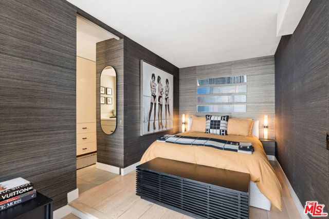 8787 Shoreham Drive, West Hollywood CA: https://media.crmls.org/mediaz/525ef2eb-b44e-44cc-9be3-3c609e025a99.jpg
