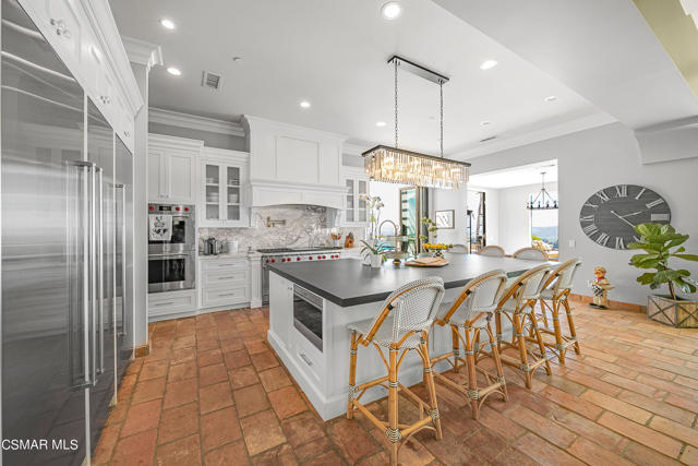 1451 E La Loma Avenue, Somis CA: https://media.crmls.org/mediaz/5260a776-4c88-4490-b4f0-d737f87ddba0.jpg