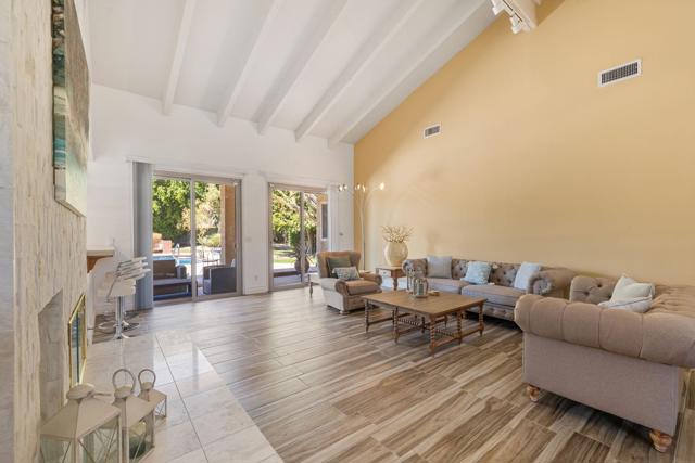 72056 Palm Haven Drive, Rancho Mirage CA: https://media.crmls.org/mediaz/52611bfa-671b-480c-ad10-ba045a00dace.jpg