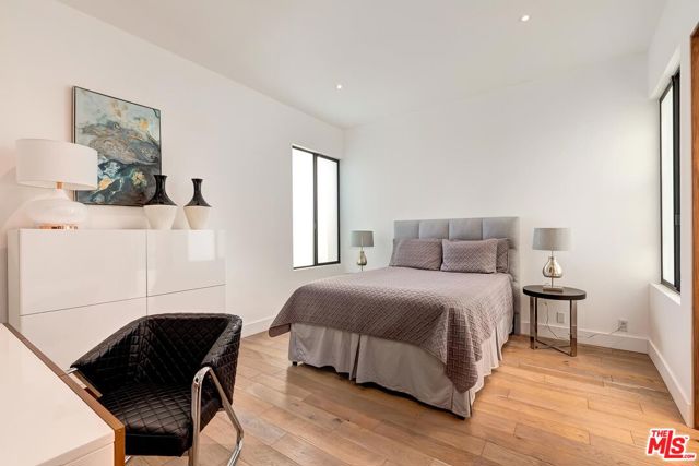 Drew Fenton | 920 Linda Flora Drive Los Angeles CA | MLS: 7630035