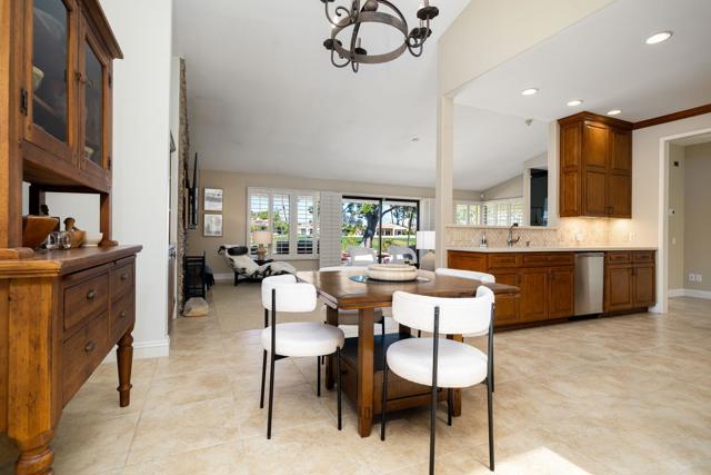 44825 Guadalupe Drive, Indian Wells CA: https://media.crmls.org/mediaz/5261e378-726e-4421-9b0b-511fa5f72b45.jpg