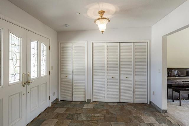 22187 Old Santa Cruz Highway, Los Gatos CA: https://media.crmls.org/mediaz/526268c1-26f5-4901-9cd1-ee35b3ef7587.jpg