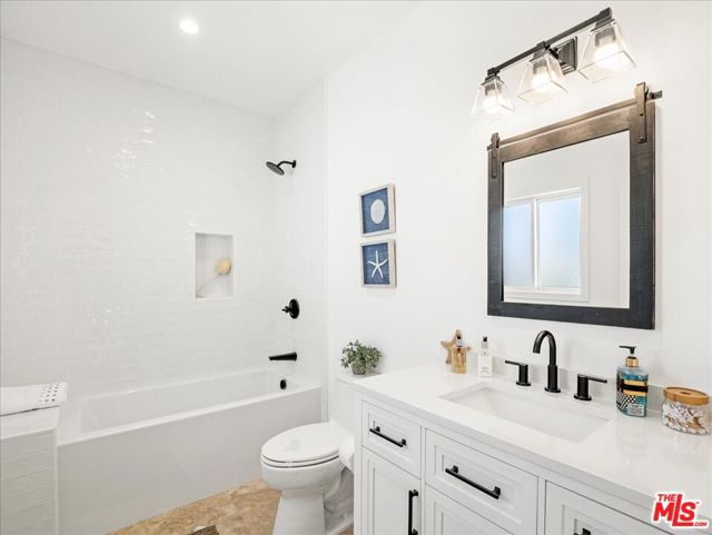 251 Cloydon Circle, Santa Barbara CA: https://media.crmls.org/mediaz/52629017-6e7f-4239-ad89-042b227becee.jpg