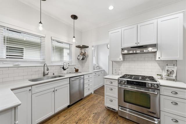 439 Wisnom Avenue, San Mateo CA: https://media.crmls.org/mediaz/52638647-d3c9-49c6-b1c8-6e5bc5158309.jpg