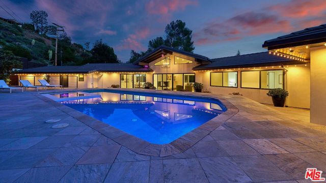 3001 Cloudcrest Road, La Crescenta CA: https://media.crmls.org/mediaz/5263e196-6b7d-4224-9e08-74777b08f588.jpg
