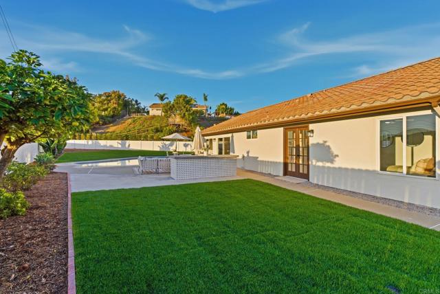 Detail Gallery Image 26 of 41 For 2002 Ladera Ct, Carlsbad,  CA 92009 - 4 Beds | 2 Baths