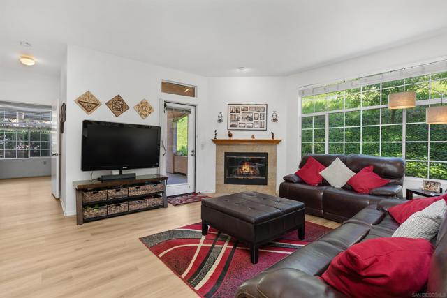18515 Caminito Pasadero, San Diego CA: https://media.crmls.org/mediaz/526415d9-9f78-4e07-80b1-cdb706fee7df.jpg