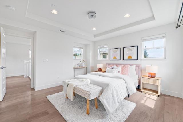 109 Avellino Way, Mountain View CA: https://media.crmls.org/mediaz/5264bc4d-69f3-4a97-807e-bcb3b748082e.jpg
